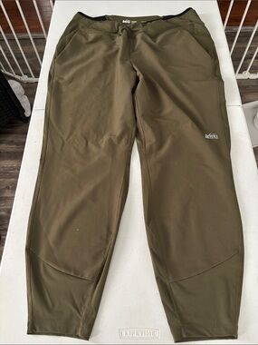 REI Men’s Olive Jogger Sweatpants